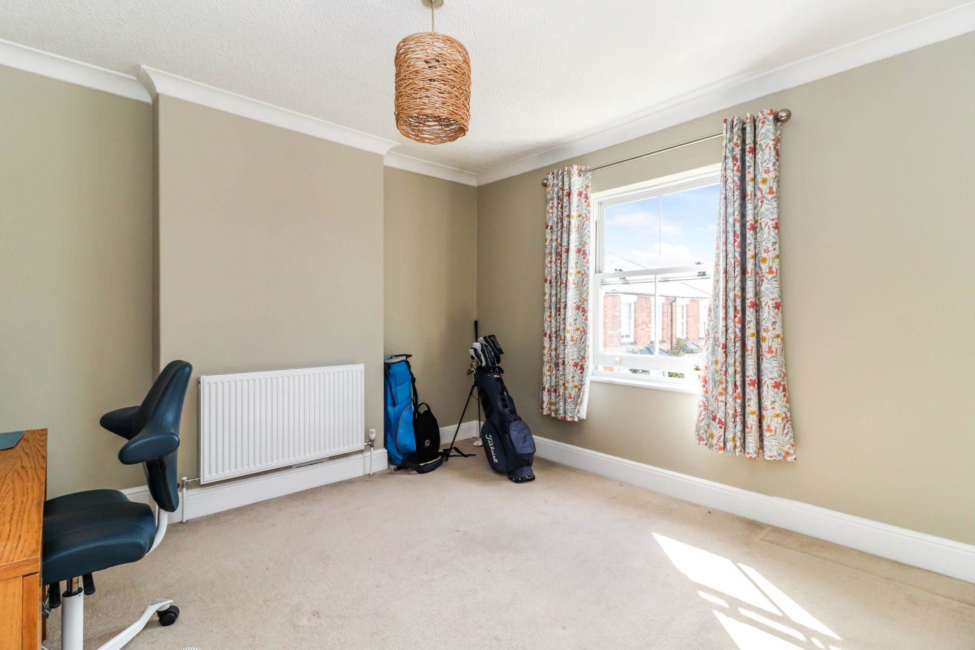 Additional Property Image 4 bedroom Detached for sale in Watford 11