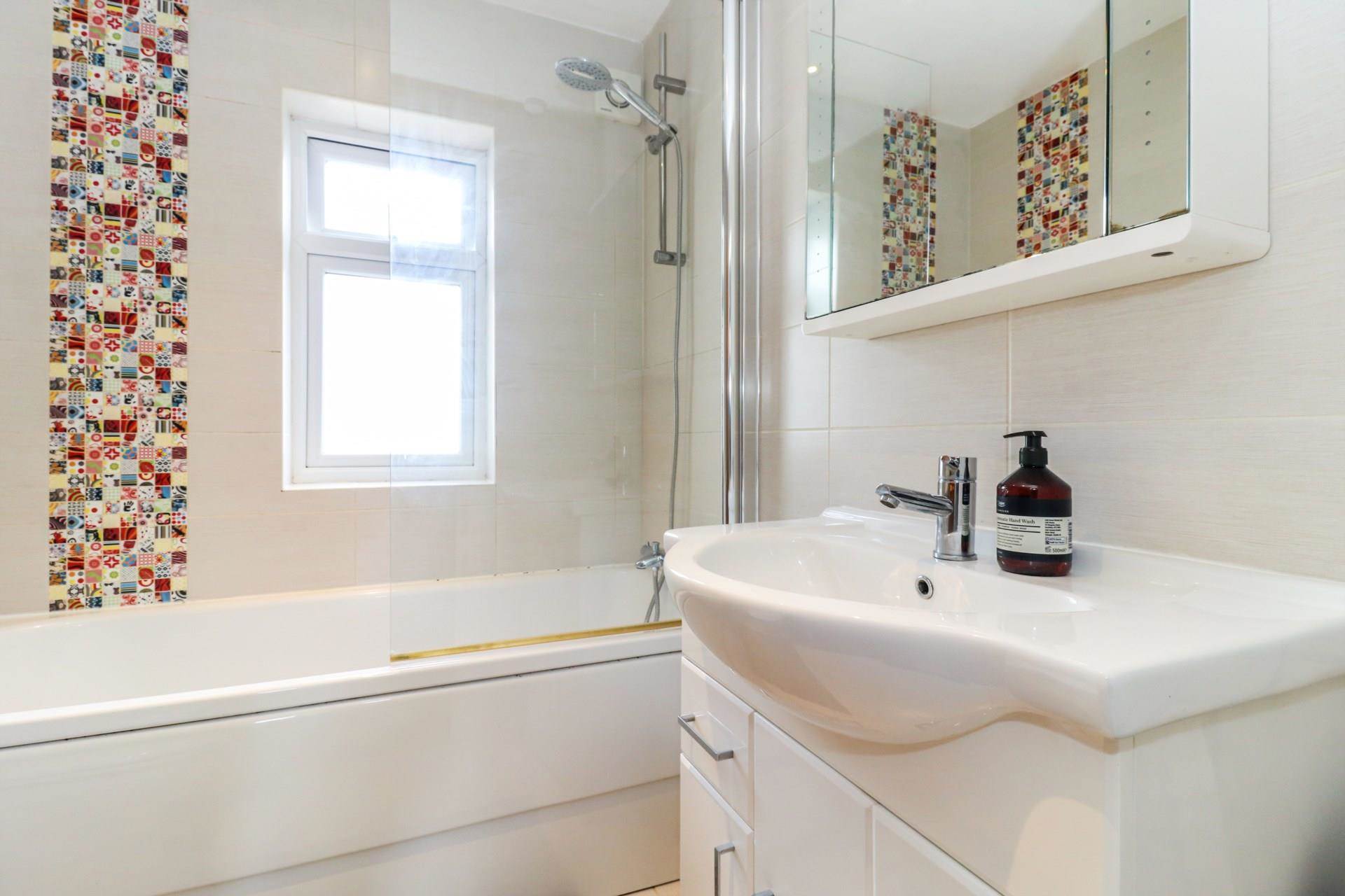 Additional Property Image 4 bedroom Detached for sale in Watford 14