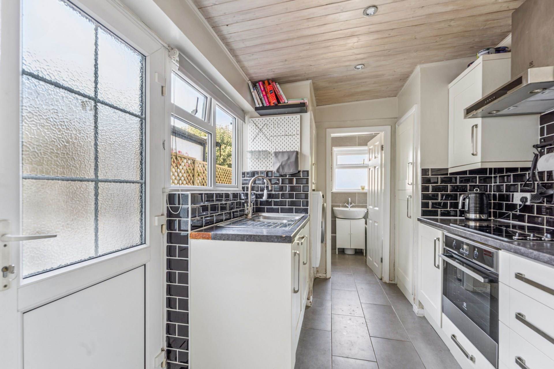 Additional Property Image 2 bedroom Terraced for sale in Bushey 7