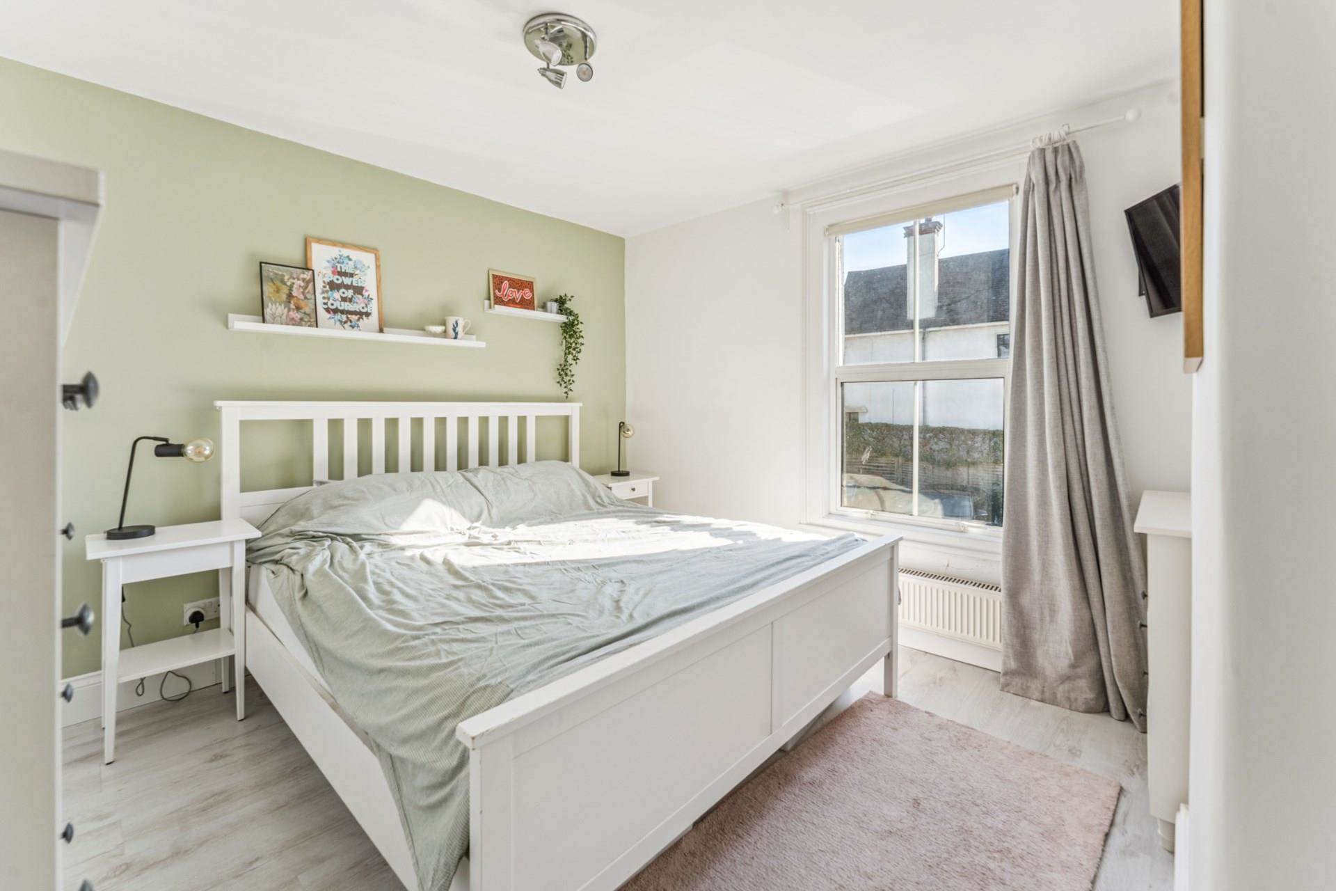 Additional Property Image 2 bedroom Terraced for sale in Bushey 10