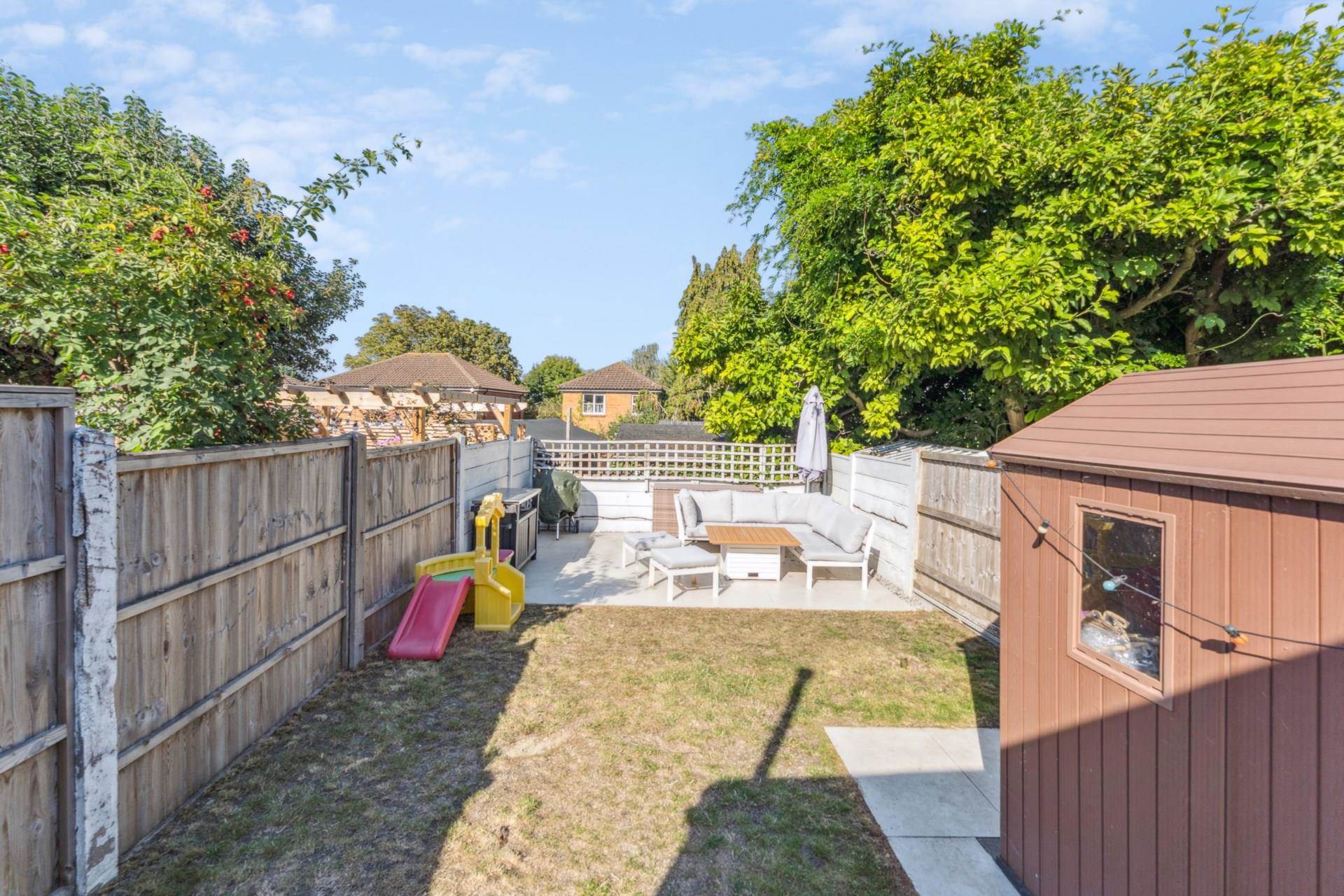 Additional Property Image 2 bedroom Terraced for sale in Bushey 12
