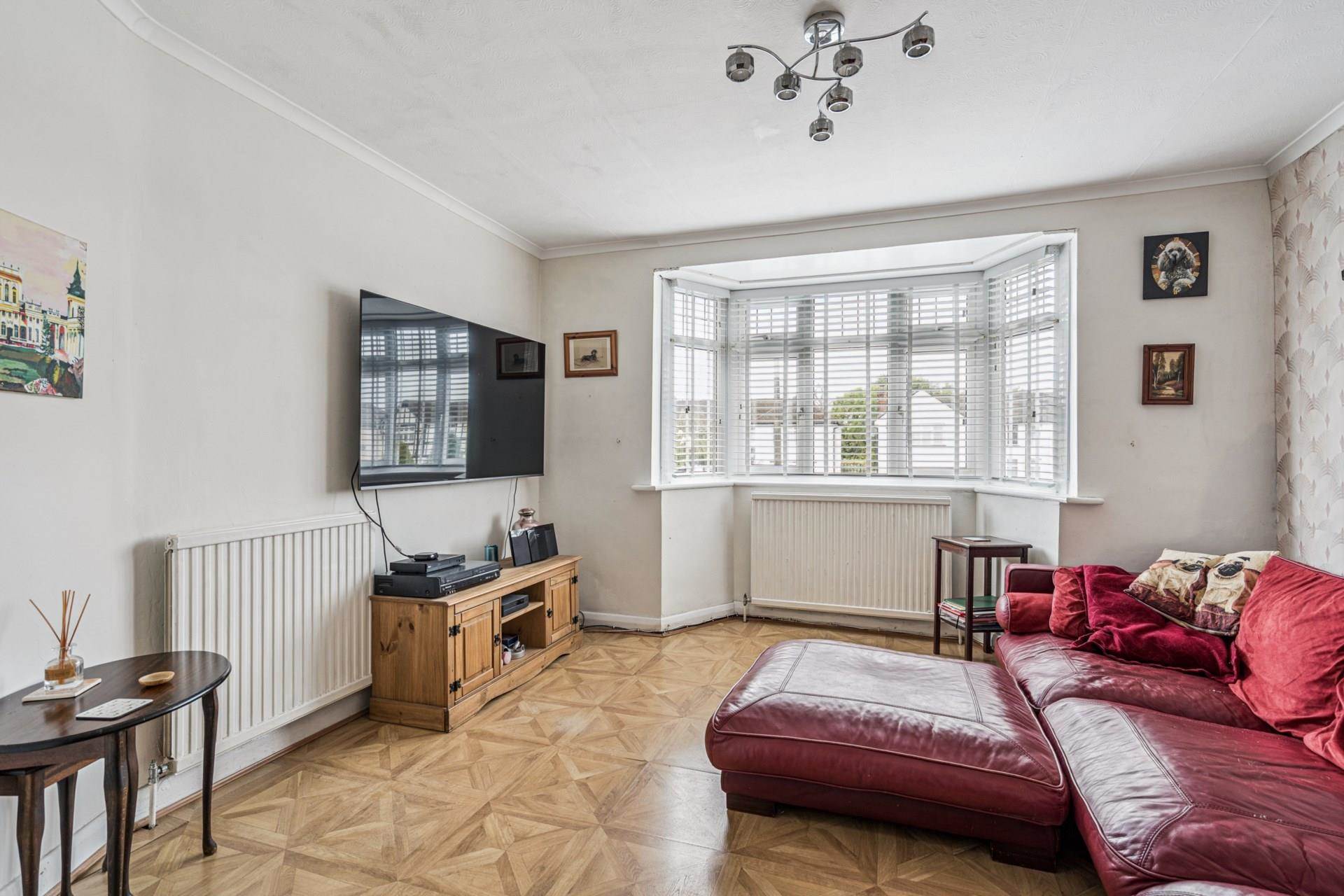 Additional Property Image 3 bedroom Semi Detached for sale in Bushey 3