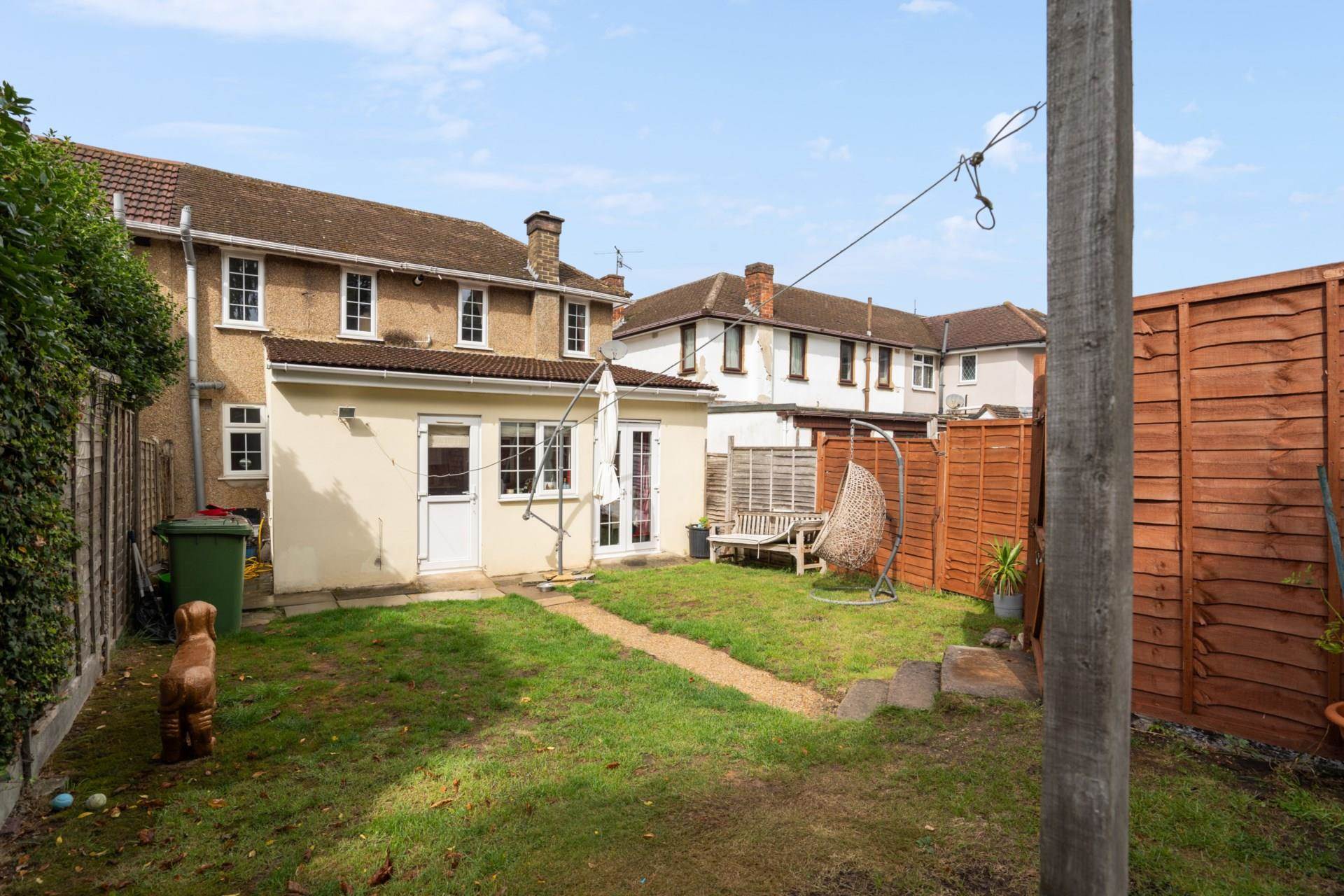 Additional Property Image 3 bedroom Semi Detached for sale in Bushey 18