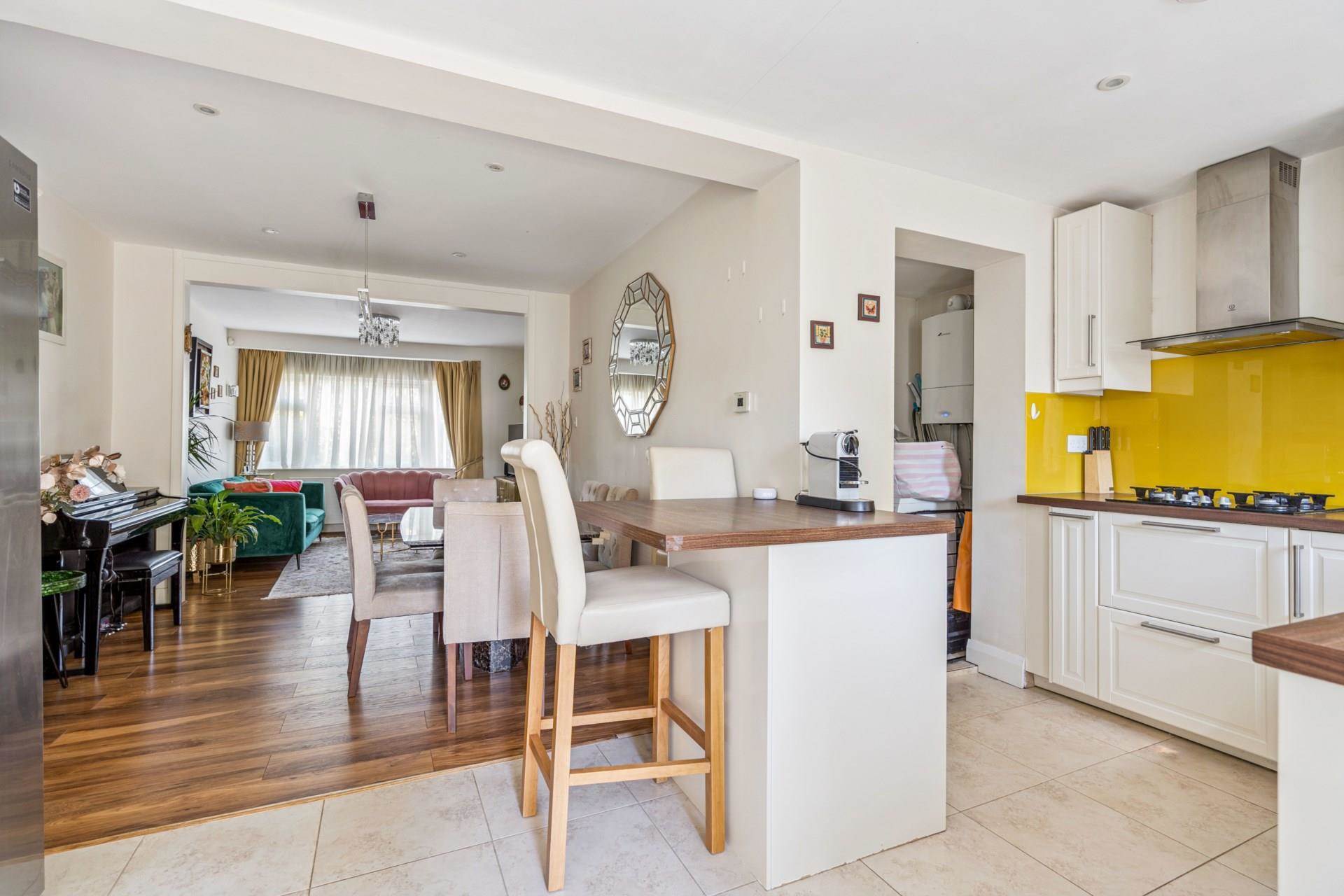 Additional Property Image 3 bedroom Semi Detached for sale in Bushey 7