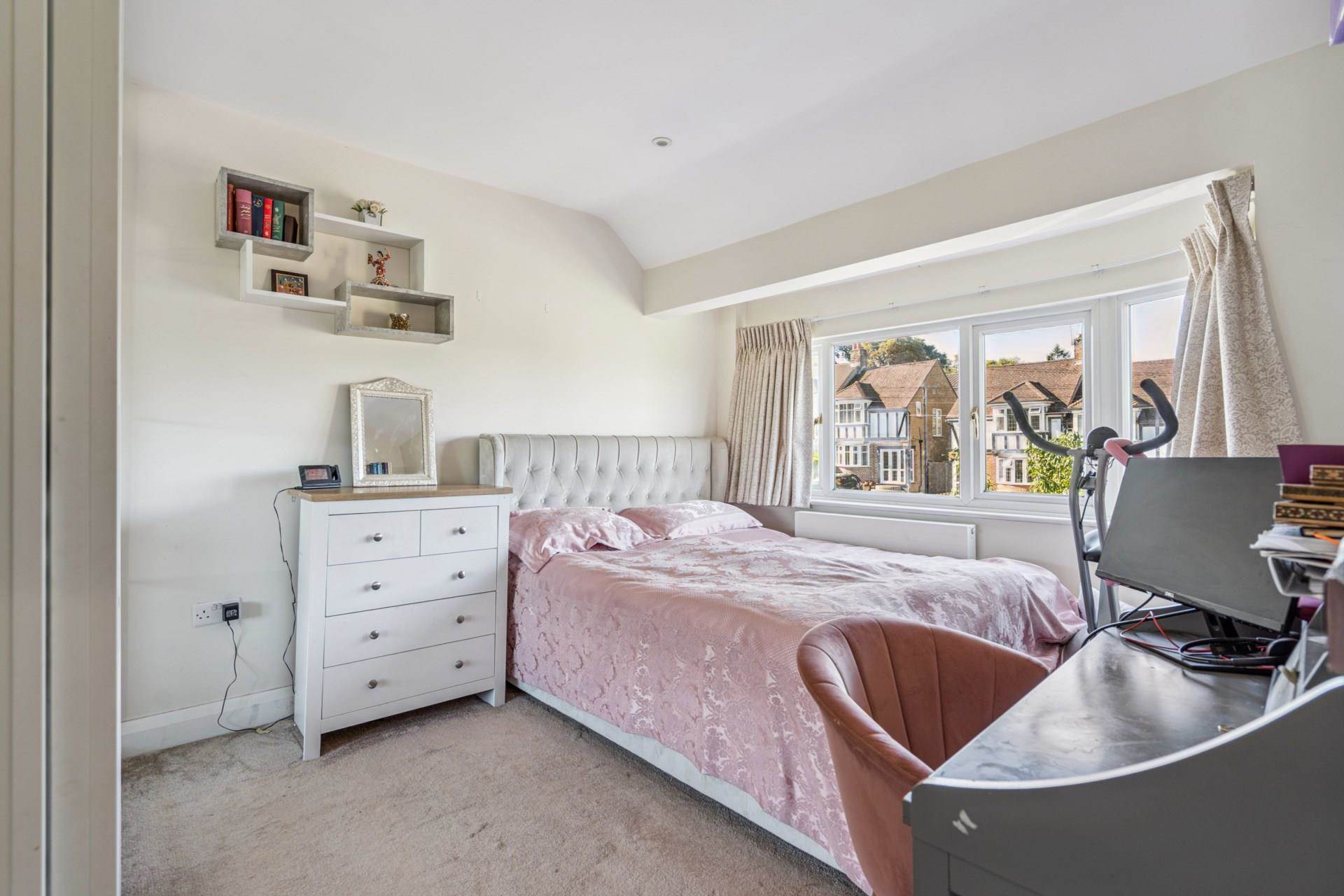 Additional Property Image 3 bedroom Semi Detached for sale in Bushey 9