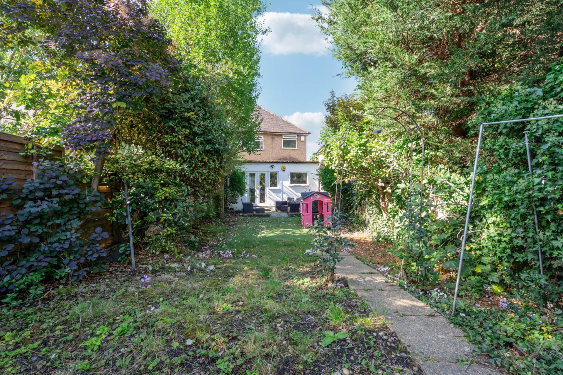 Additional Property Image 3 bedroom Semi Detached for sale in Bushey 14