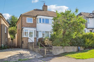 3 bedroom Semi Detached for sale in Bushey