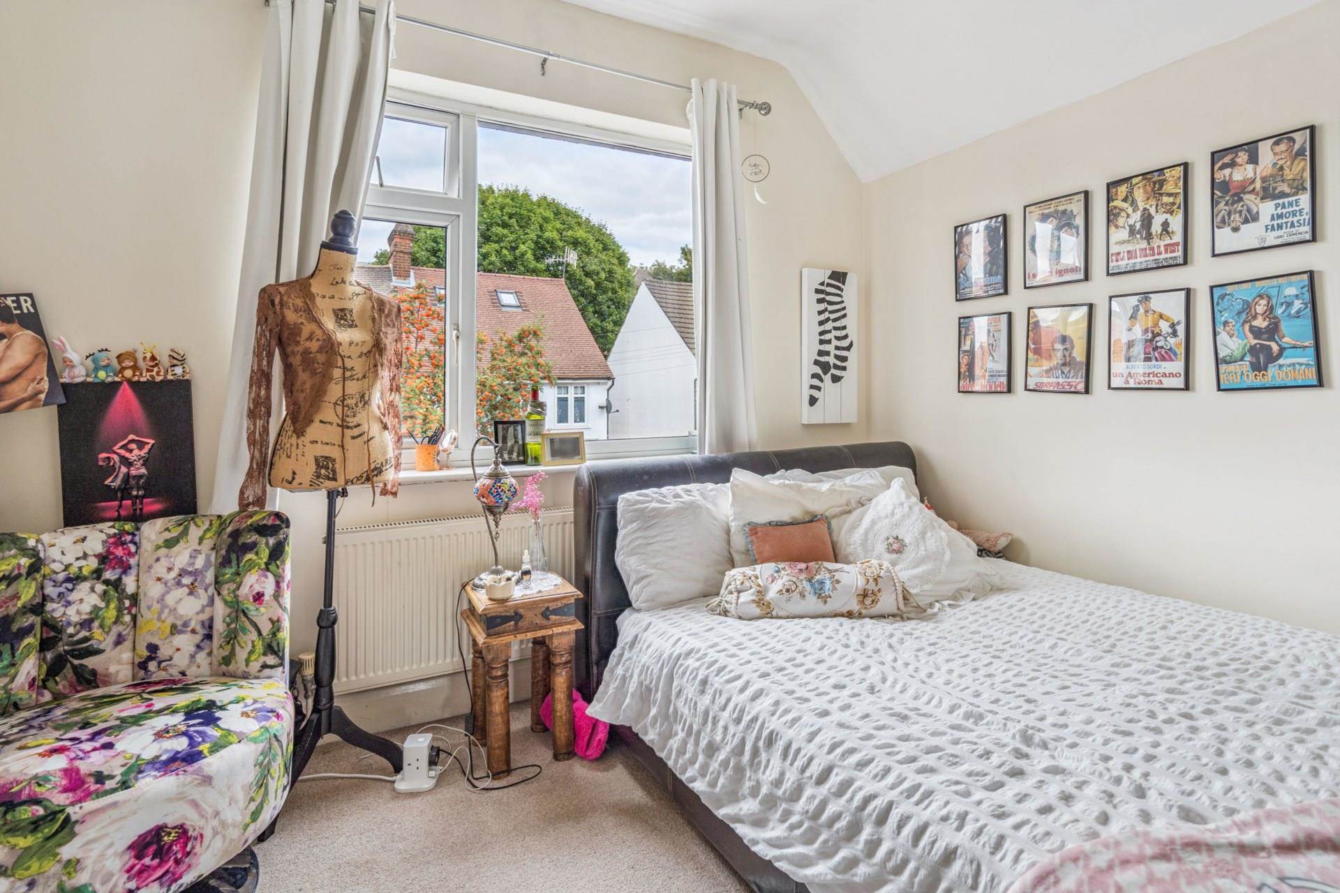 Additional Property Image 2 bedroom Semi Detached for sale in Bushey 7