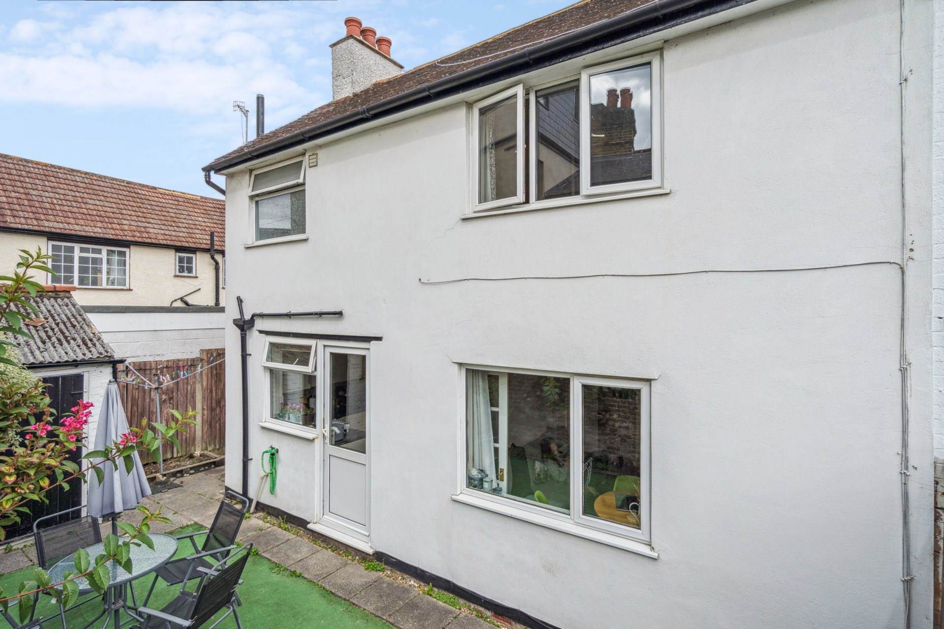 Additional Property Image 2 bedroom Semi Detached for sale in Bushey 11