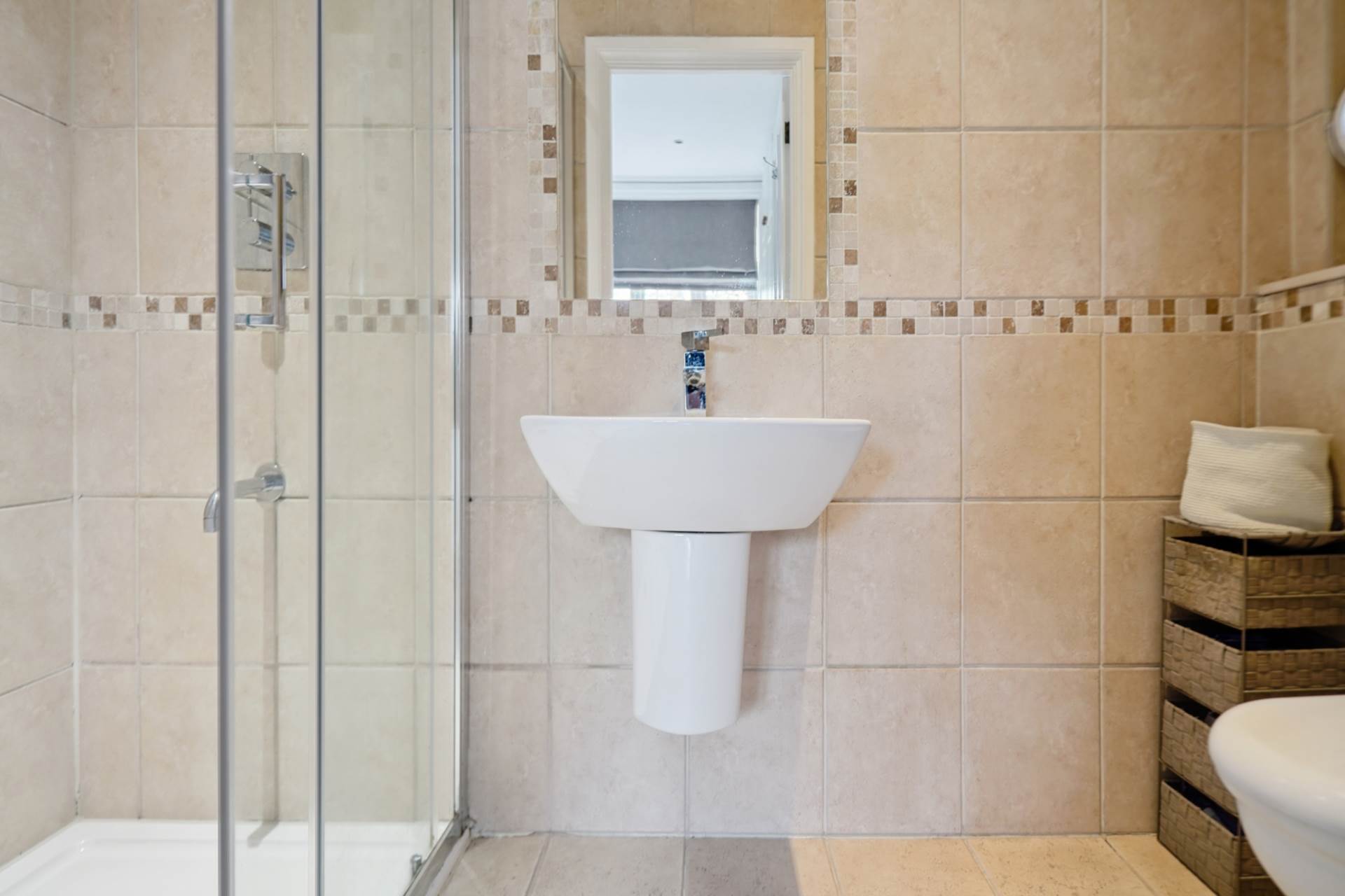 Additional Property Image 4 bedroom Semi Detached for sale in Bushey 17