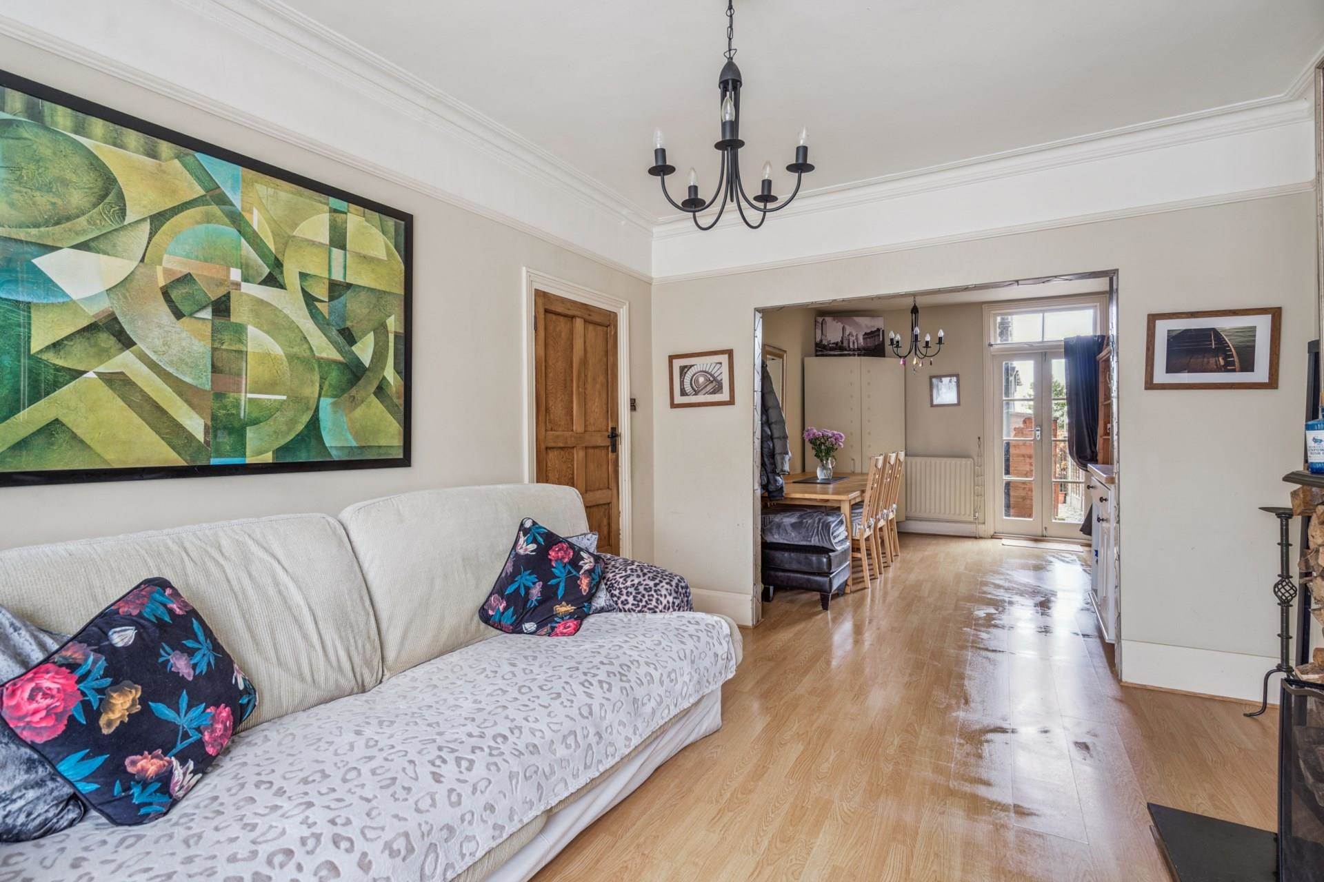 Additional Property Image 3 bedroom End of Terrace for sale in Bushey 4