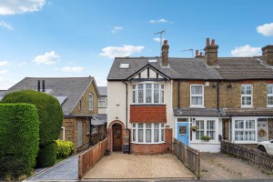 3 bedroom End of Terrace for sale in Bushey