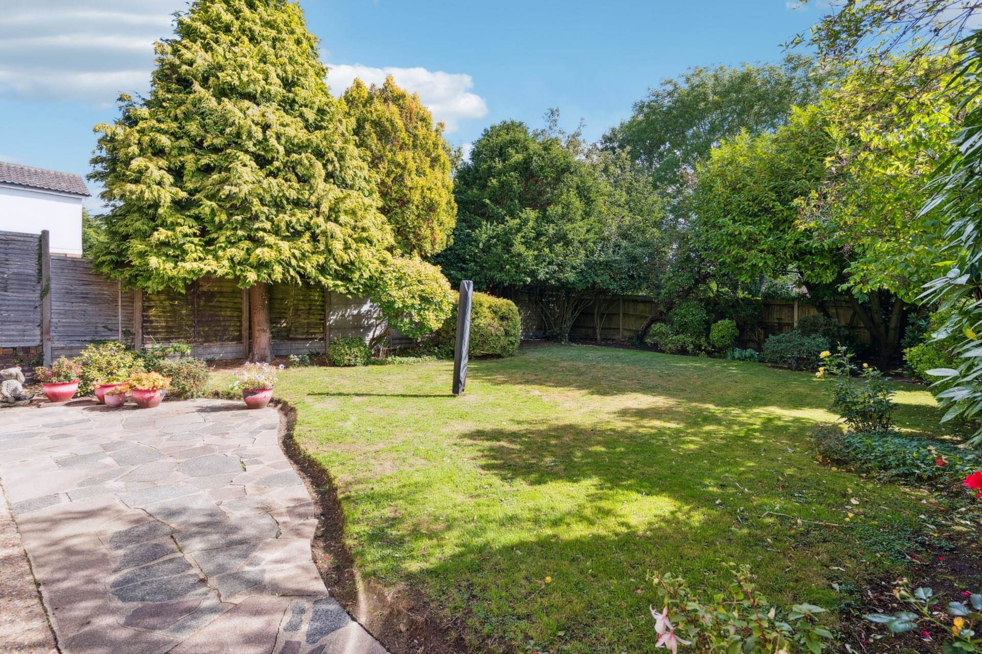 Additional Property Image 4 bedroom Detached for sale in Bushey 17
