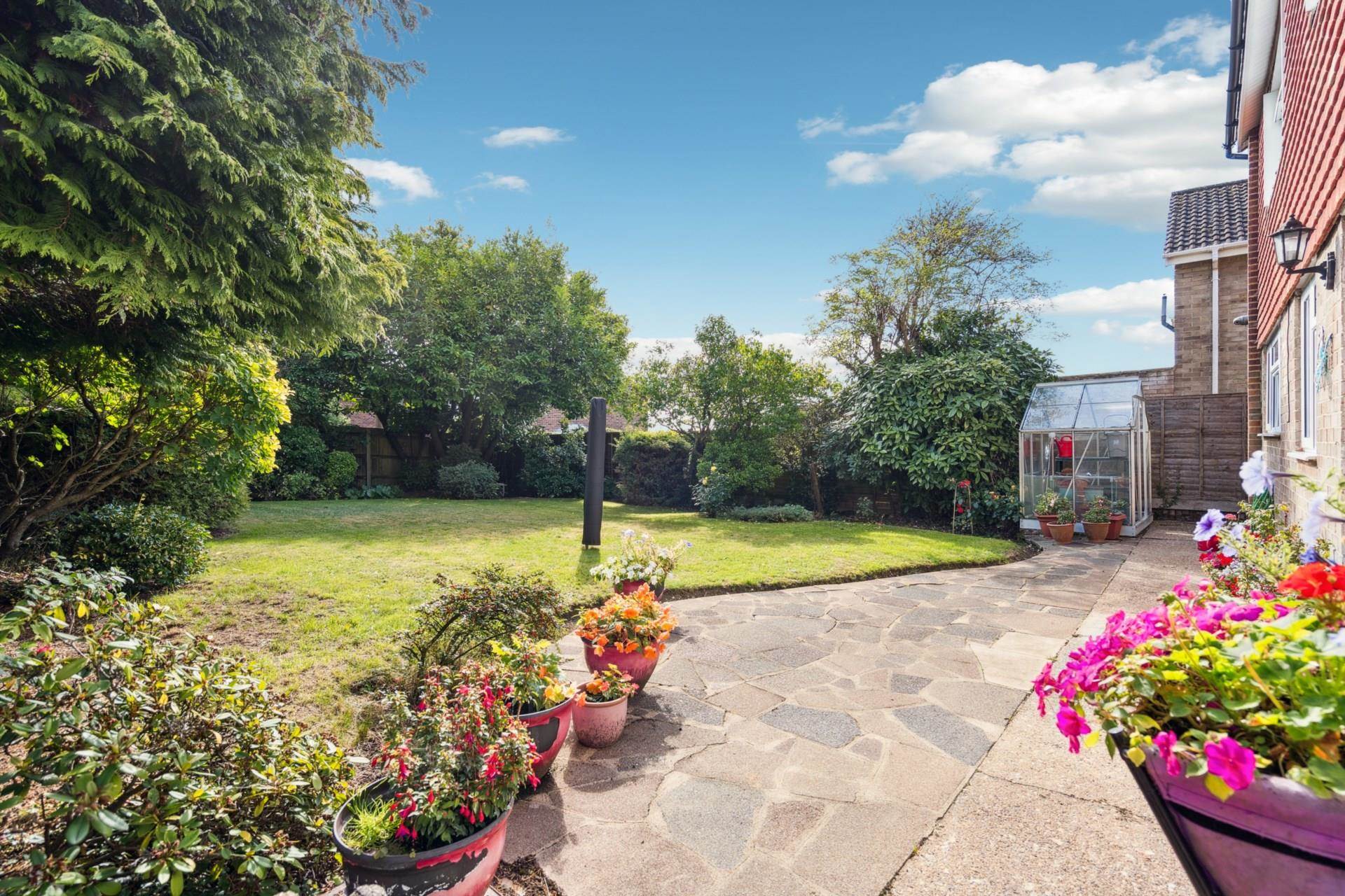 Additional Property Image 4 bedroom Detached for sale in Bushey 18