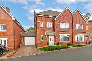 4 bedroom Semi Detached for sale in Bushey