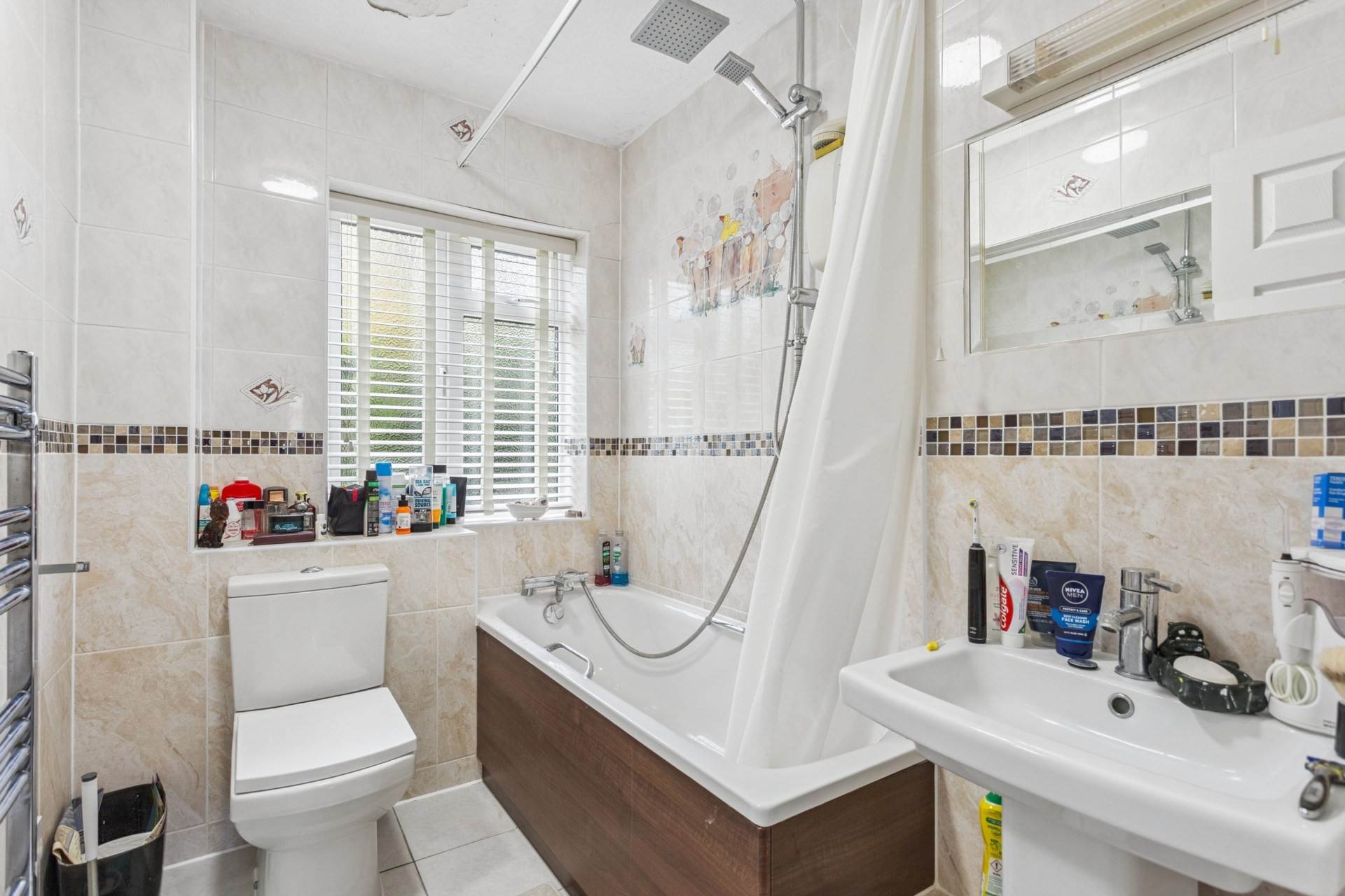 Additional Property Image 2 bedroom Maisonette for sale in Bushey 8