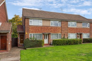 2 bedroom Maisonette for sale in Bushey