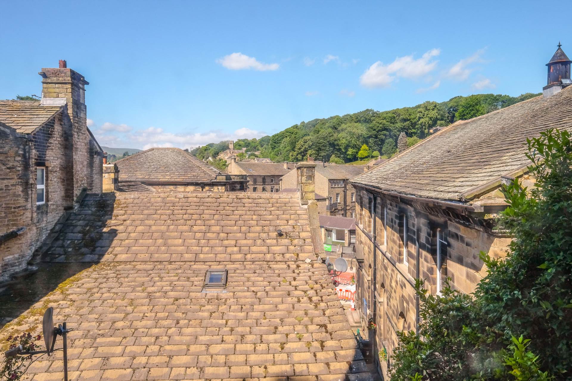 Additional Property Image 1 bedroom Cottage to rent in Holmfirth 10