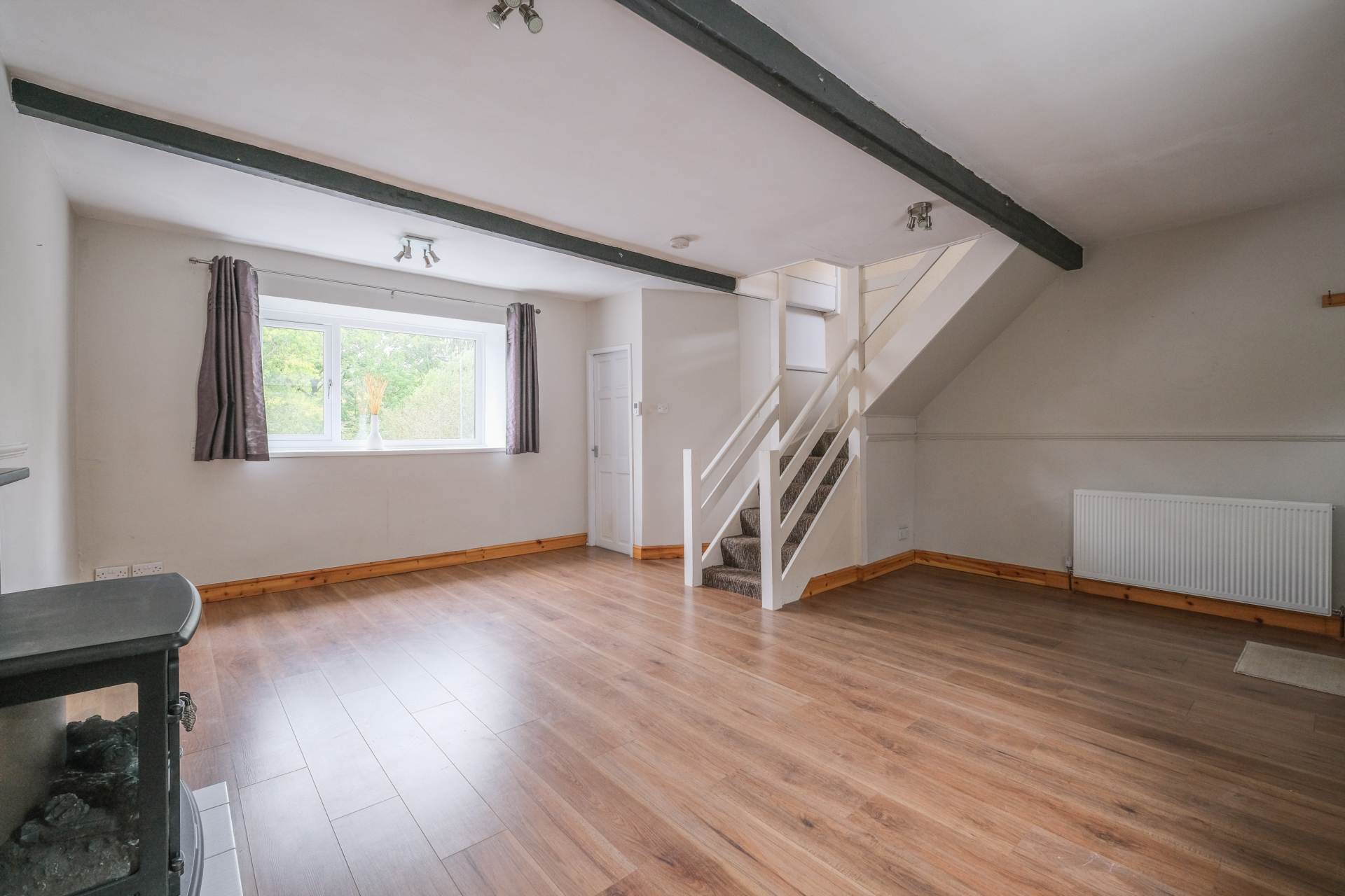 Additional Property Image 2 bedroom Terraced to rent in Huddersfield 2