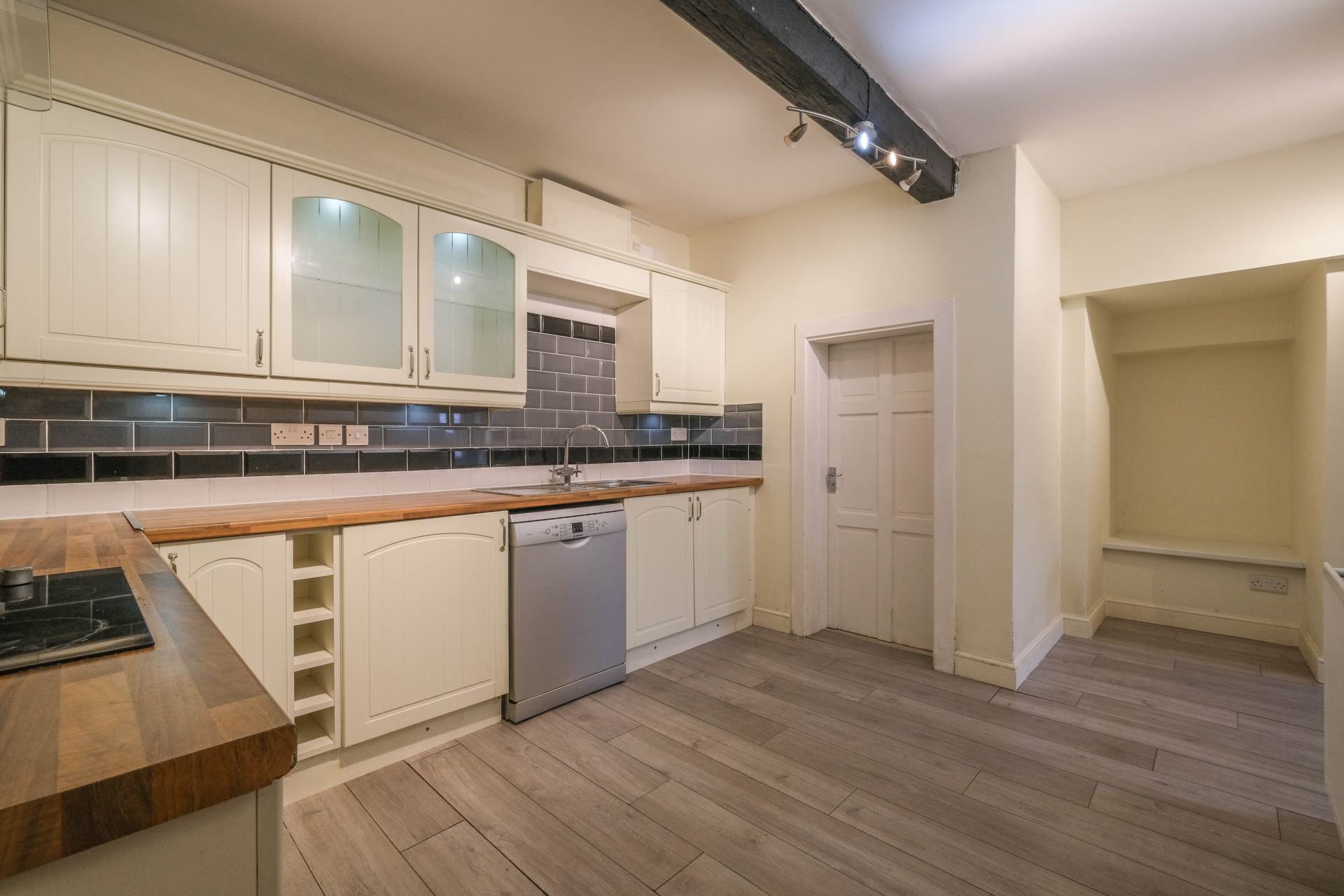 Additional Property Image 2 bedroom Terraced to rent in Huddersfield 3