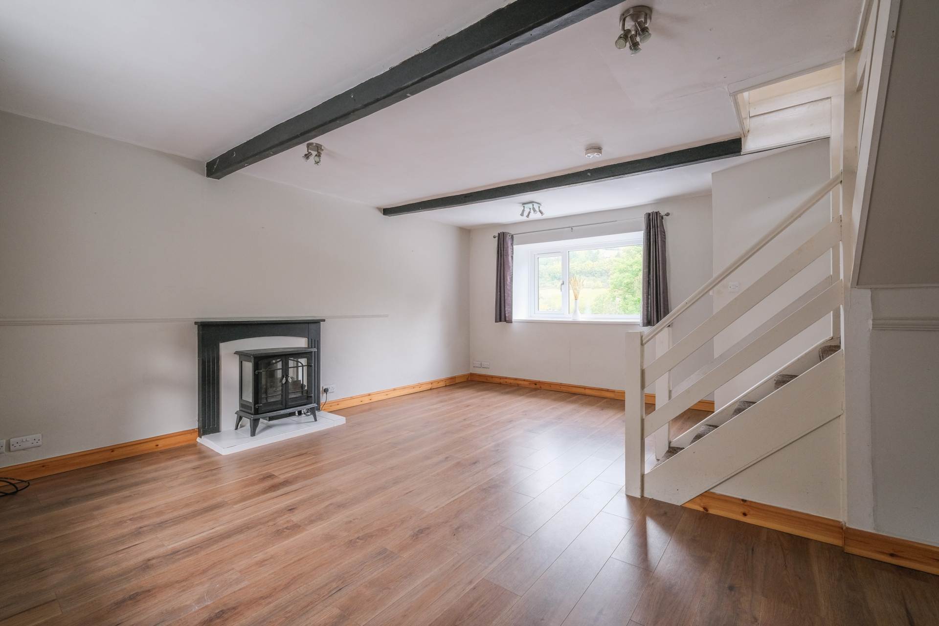 Additional Property Image 2 bedroom Terraced to rent in Huddersfield 7