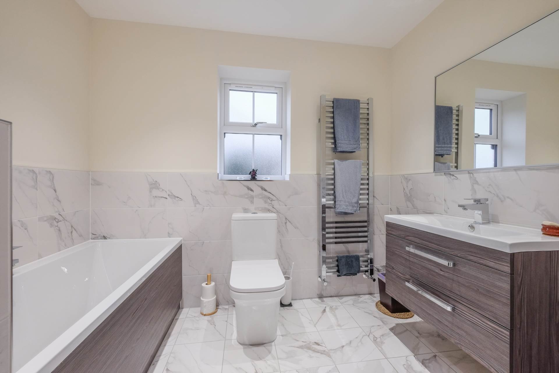 Additional Property Image 4 bedroom Detached for sale in Holmfirth 3