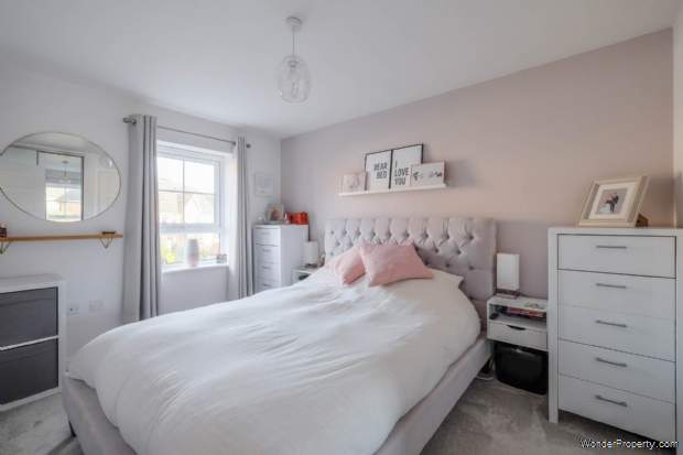 Additional Property Image 3 bedroom End of Terrace for sale in Holmfirth 20