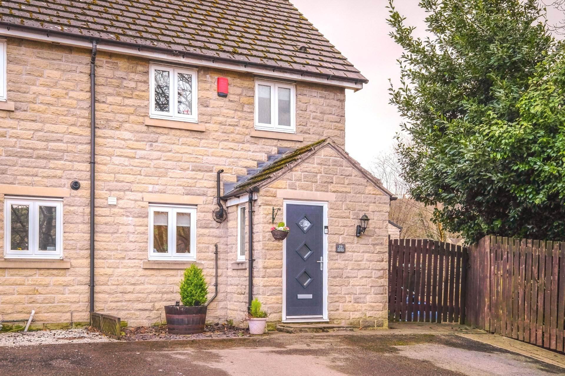 Additional Property Image 3 bedroom End of Terrace for sale in Huddersfield 3