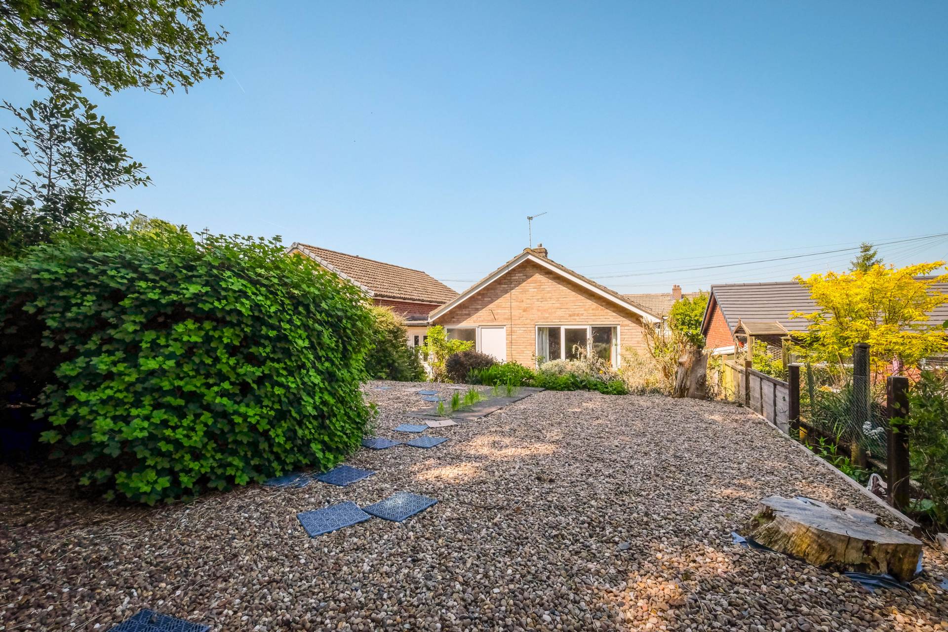 Additional Property Image 2 bedroom Detached Bungalow for sale in Holmfirth 11