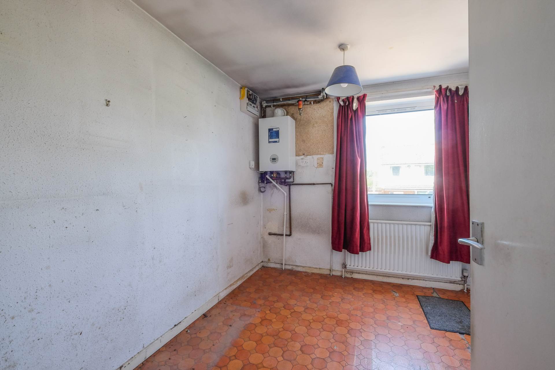 Additional Property Image 2 bedroom Detached Bungalow for sale in Holmfirth 13