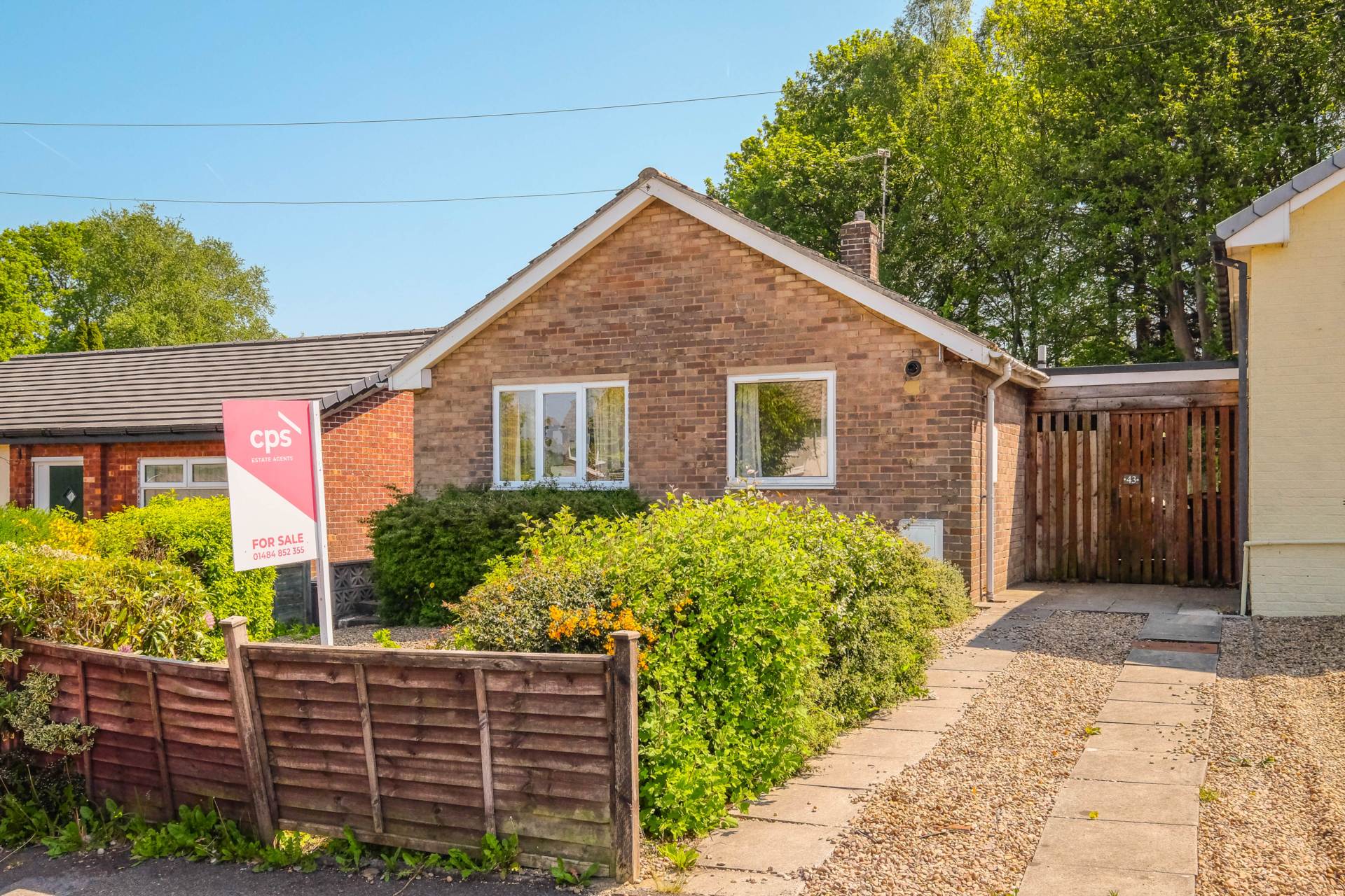 Additional Property Image 2 bedroom Detached Bungalow for sale in Holmfirth 7