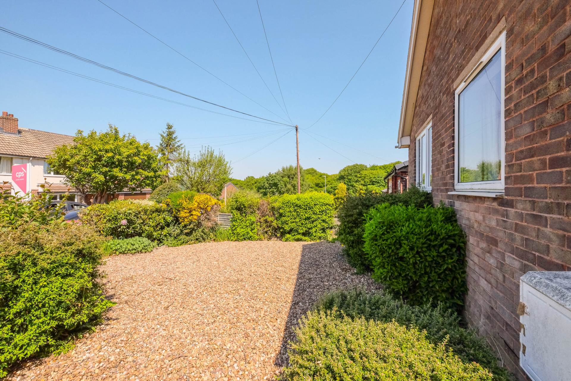 Additional Property Image 2 bedroom Detached Bungalow for sale in Holmfirth 8