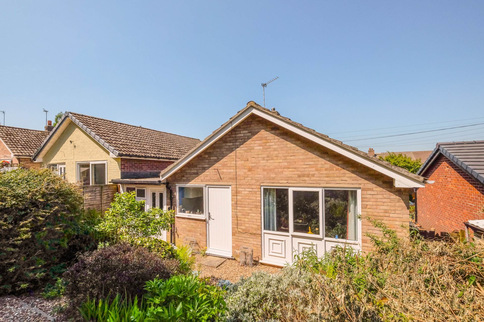 Additional Property Image 2 bedroom Detached Bungalow for sale in Holmfirth 9