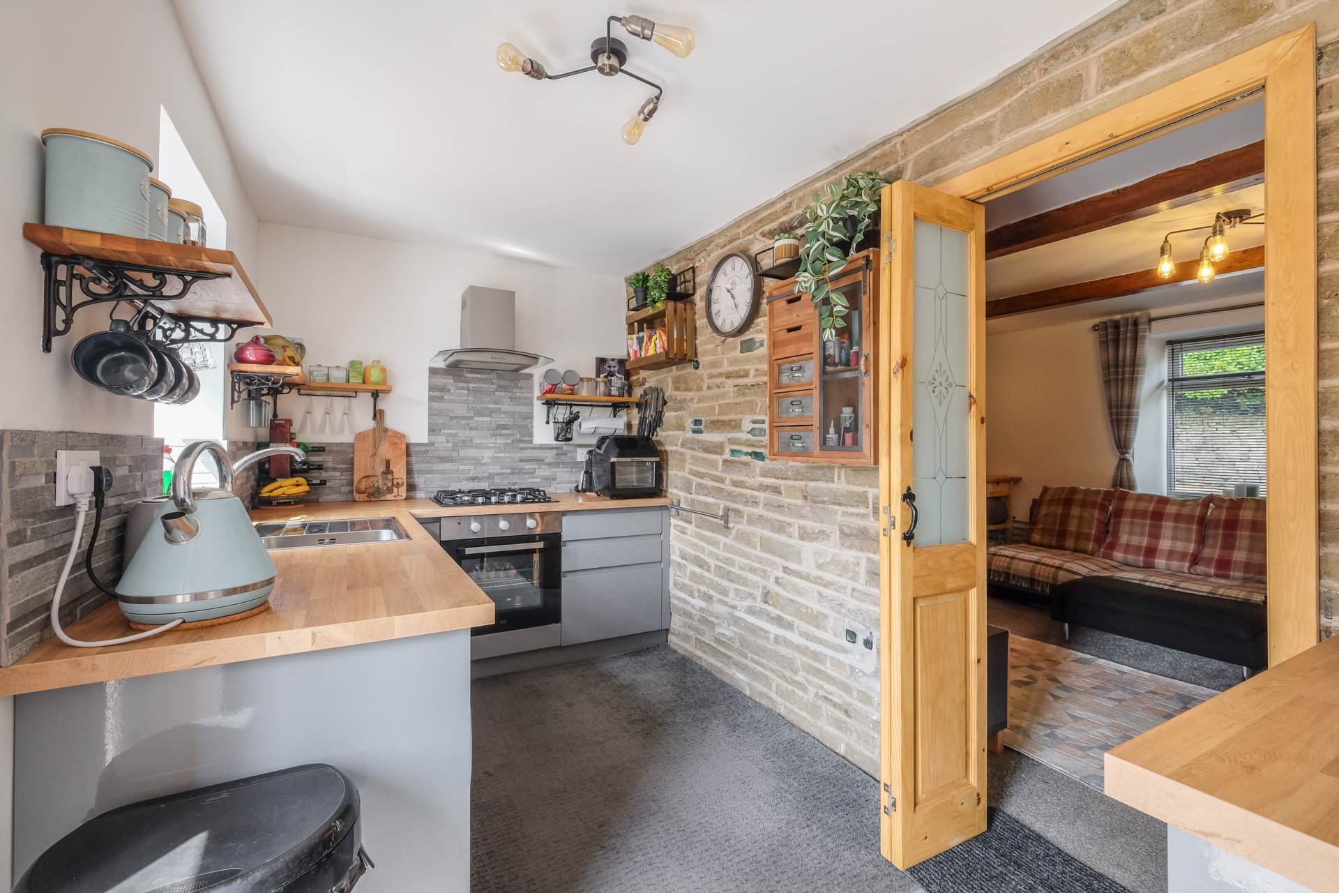Additional Property Image 2 bedroom Semi Detached for sale in Holmfirth 2