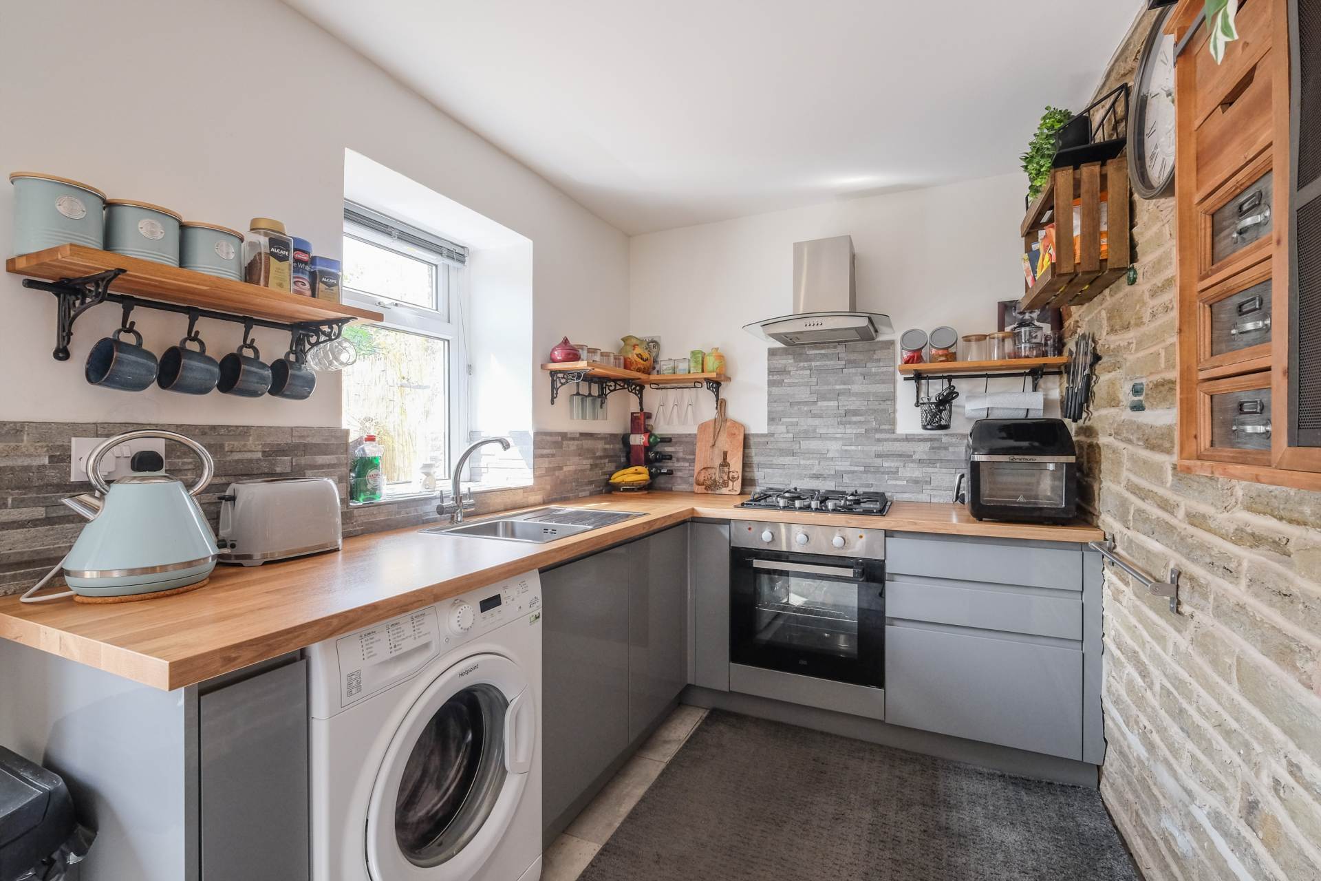 Additional Property Image 2 bedroom Semi Detached for sale in Holmfirth 10