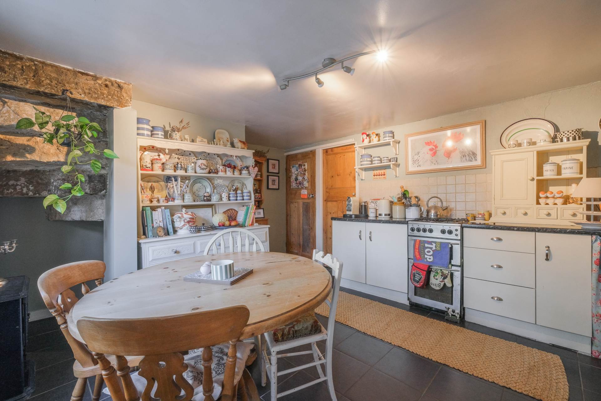 Additional Property Image 2 bedroom Terraced for sale in Huddersfield 3