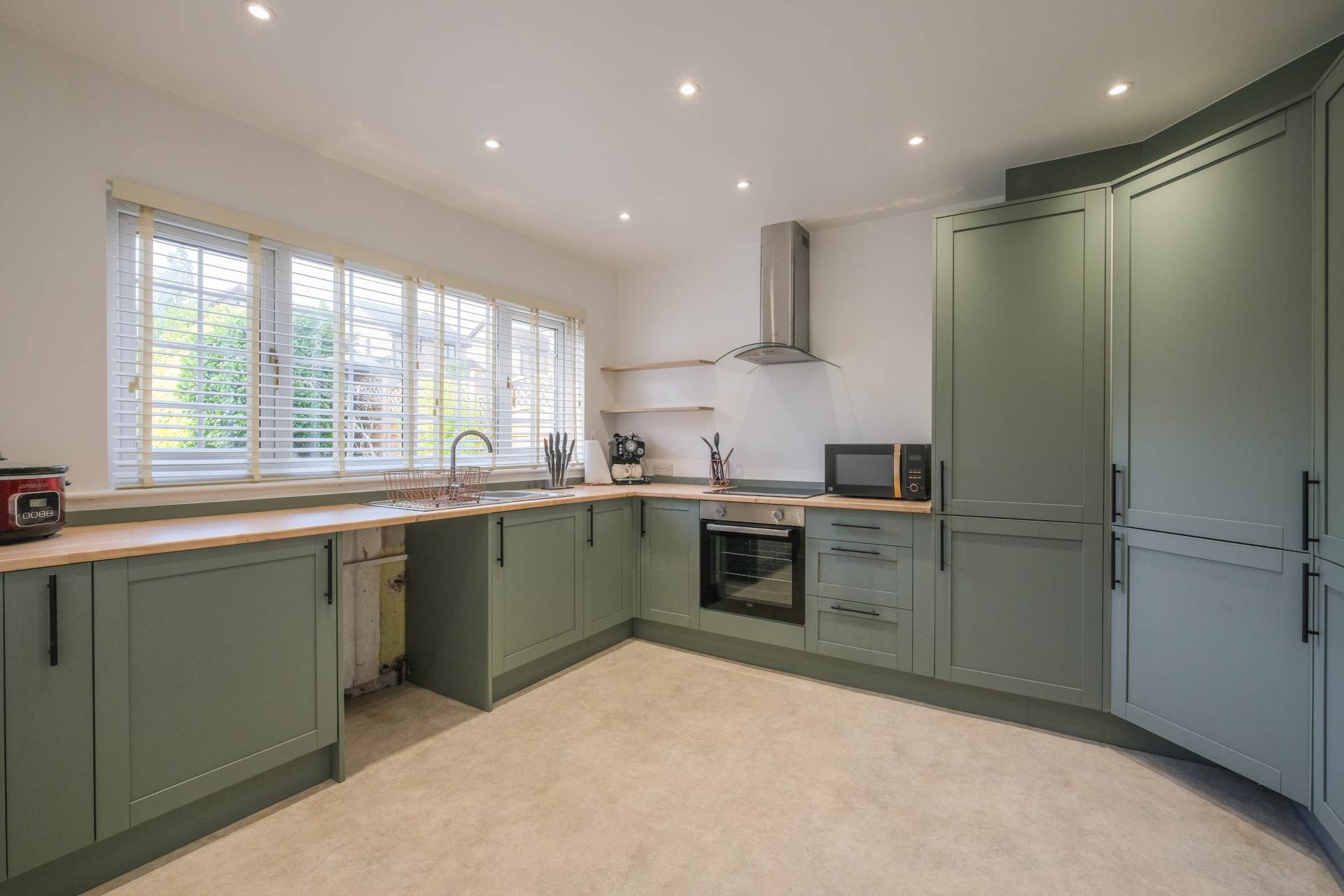 Additional Property Image 3 bedroom Detached Bungalow for sale in Huddersfield 2