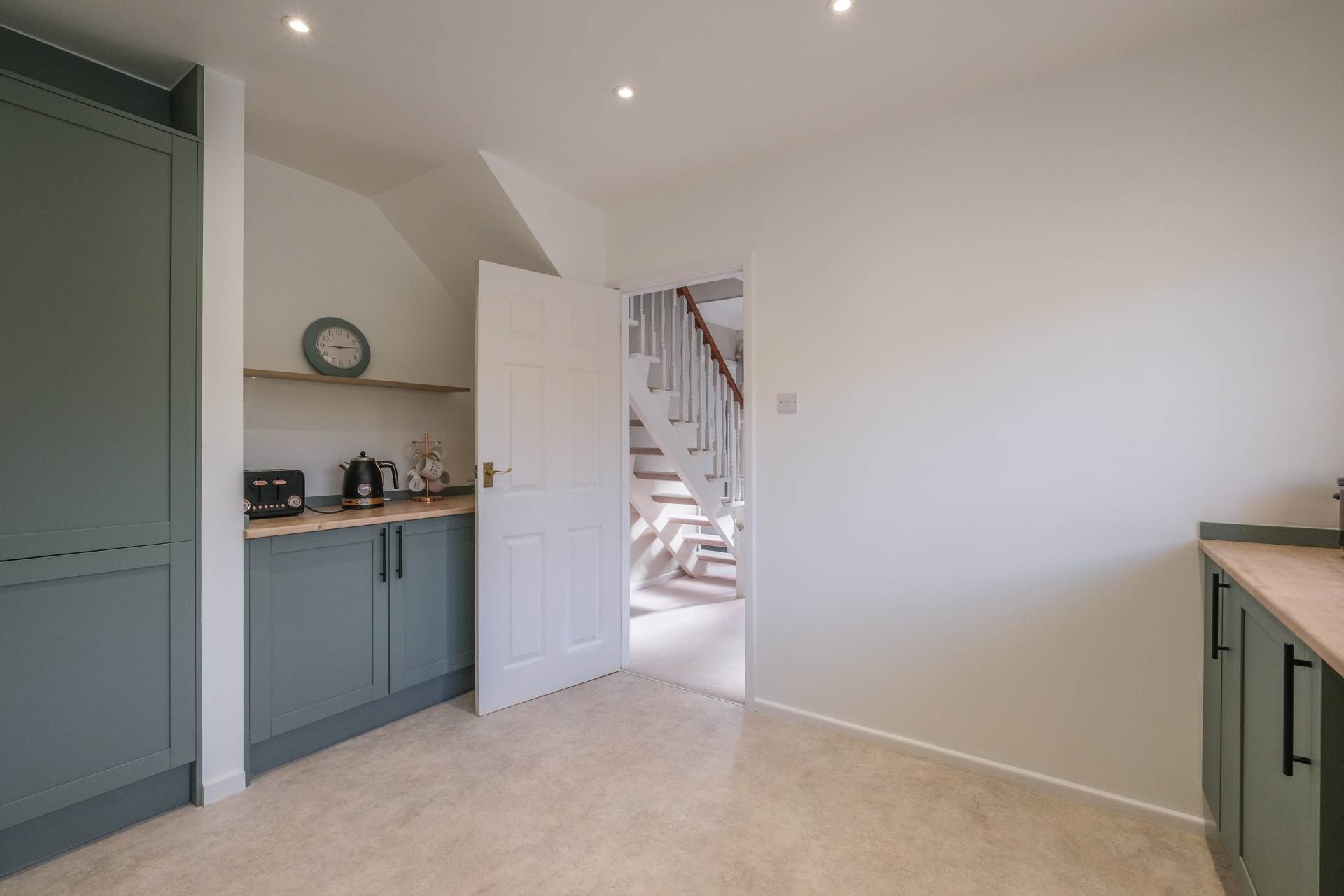 Additional Property Image 3 bedroom Detached Bungalow for sale in Huddersfield 17