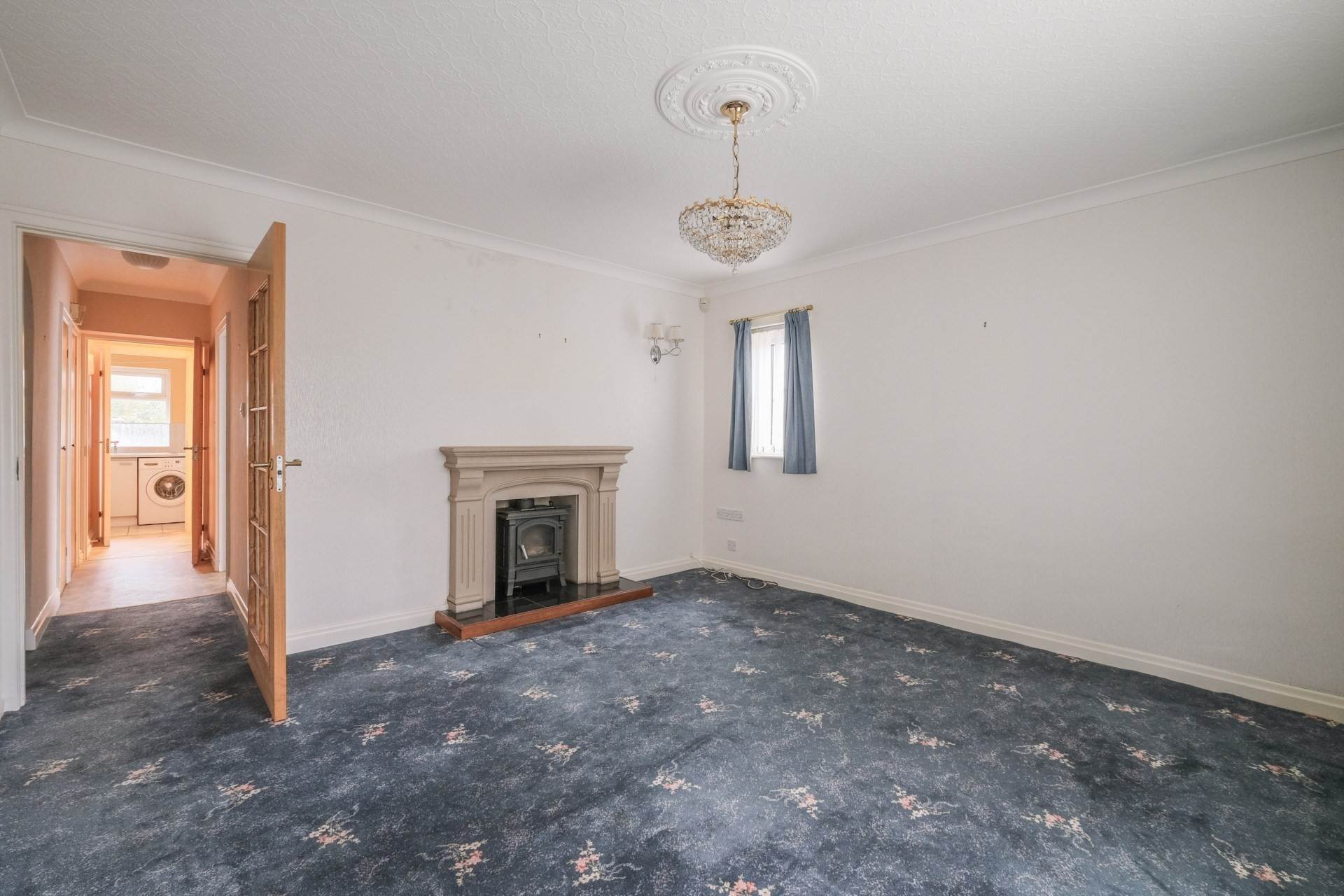 Additional Property Image 3 bedroom Detached Bungalow for sale in Holmfirth 3