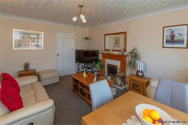 Additional Property Image 2 bedroom Flat for sale in Bridlington 3