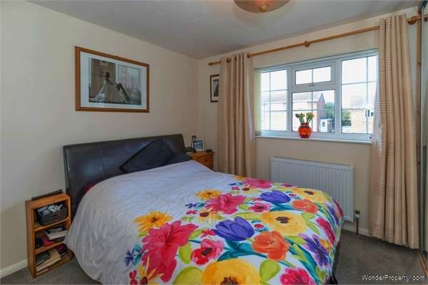 Additional Property Image 2 bedroom Flat for sale in Bridlington 7