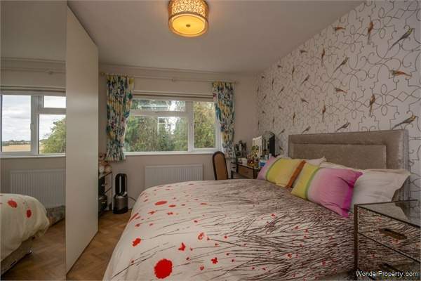 Additional Property Image 2 bedroom Flat for sale in Hayes 8