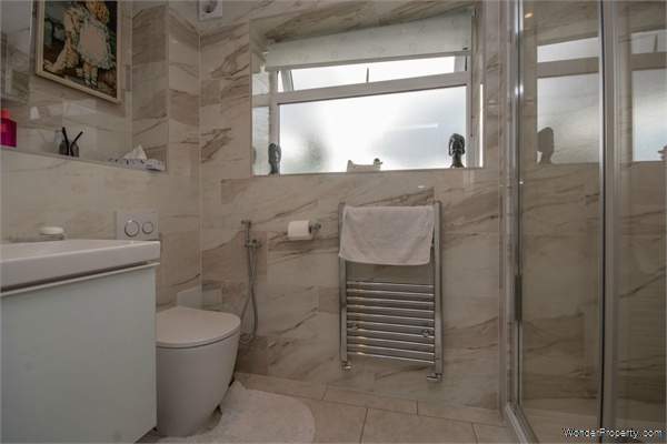 Additional Property Image 2 bedroom Flat for sale in Hayes 10