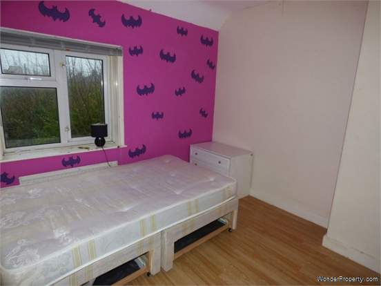 Additional Property Image 3 bedroom Semi Detached for sale in Ellesmere 6