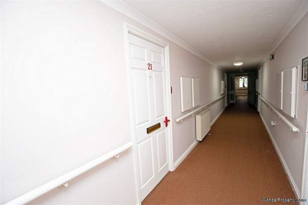 Additional Property Image 1 bedroom Flat for sale in Aylesbury 10