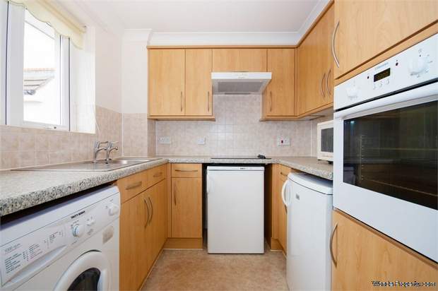 Additional Property Image 1 bedroom Flat for sale in London 4