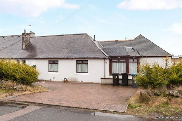 4 bedroom Semi Detached Bungalow for sale in Aberdeen