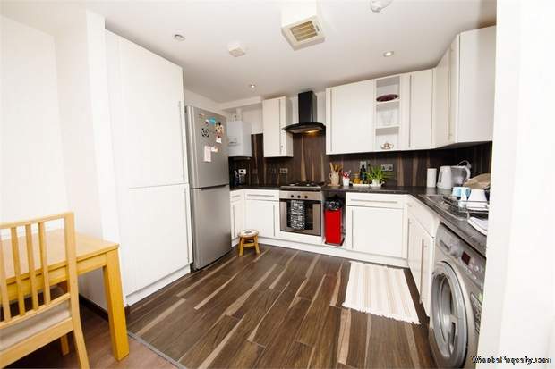 Additional Property Image 2 bedroom Flat for sale in Slough 2