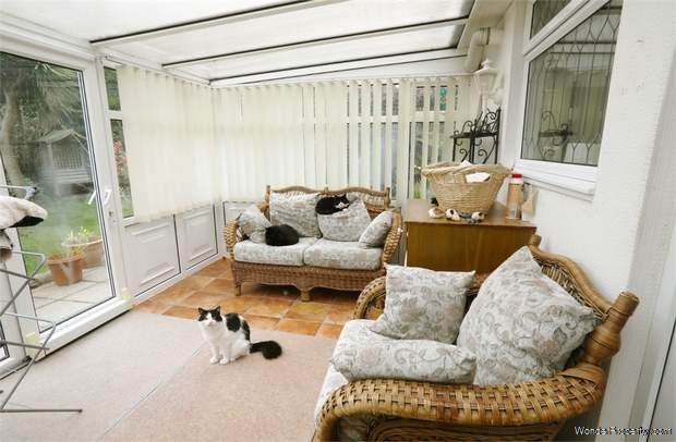 Additional Property Image 2 bedroom Detached for sale in Frinton-on-Sea 6