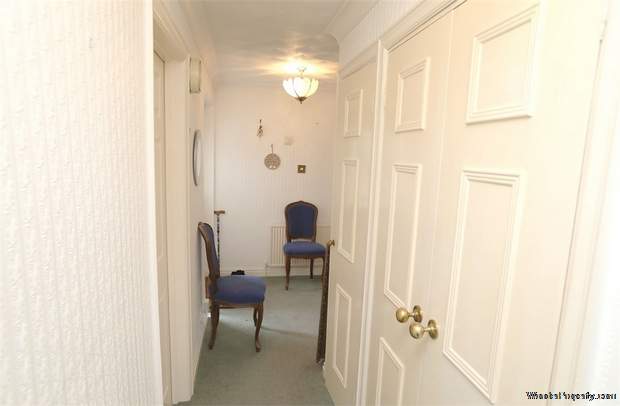 Additional Property Image 2 bedroom Detached for sale in Frinton-on-Sea 10
